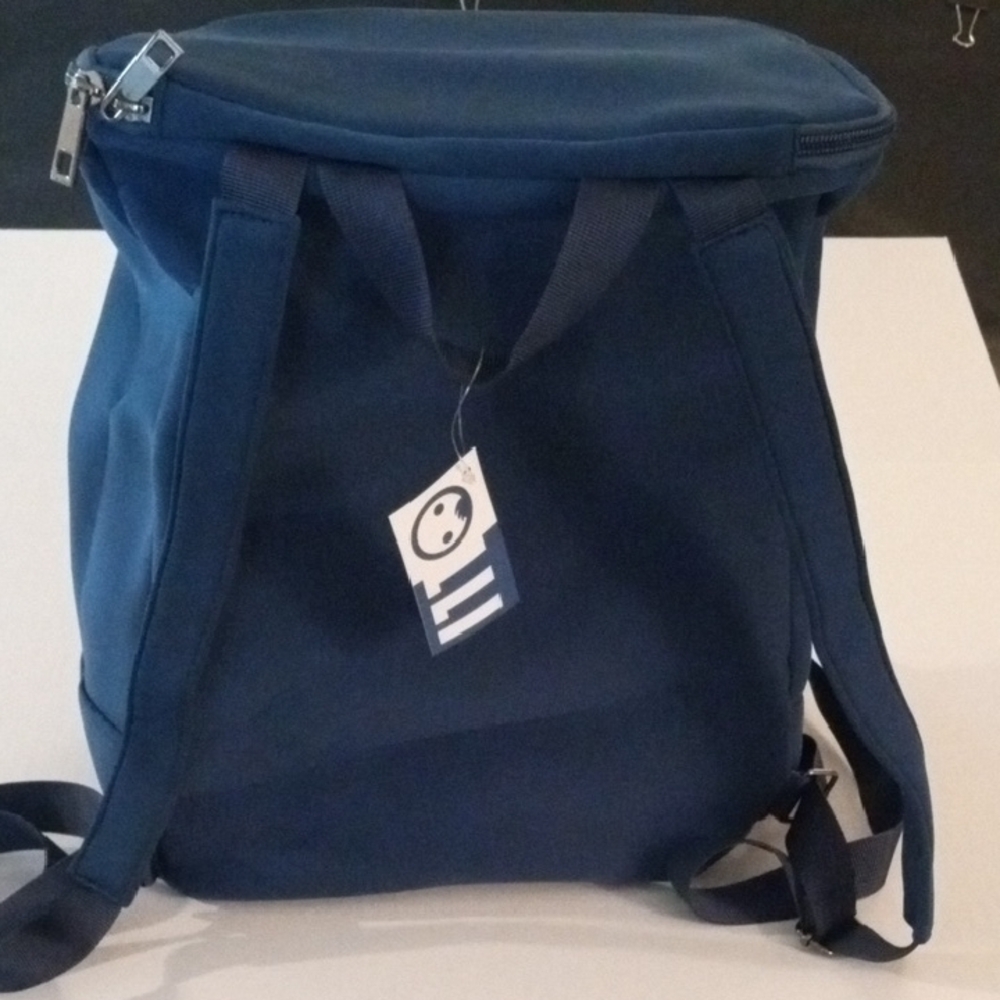 OLLI Backpack Bucket Cooler - Picture 5 of 9